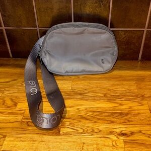 Lole Men's Silver Belt Bag